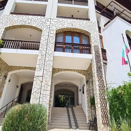 Apartamento 30 Meter Vom Schoenes In Einer Geschlossenen Anlage Sveti Vlas